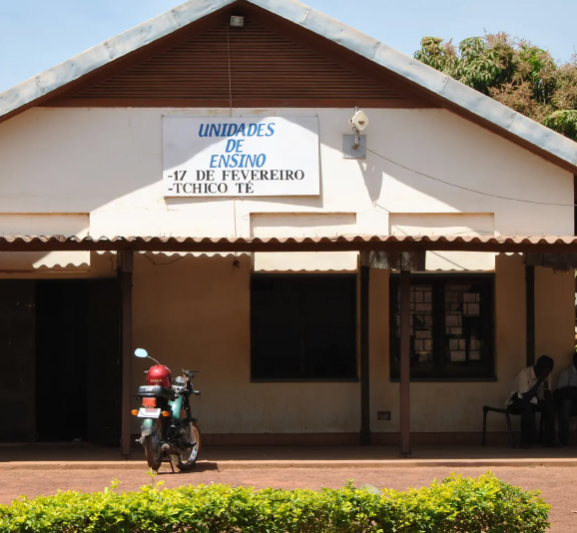 Escola Superior Educação Thico Té